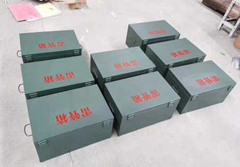 广南炸药箱和雷管箱一般是怎么存放的？